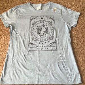 Womens blue zodiac Pisces t shirt medium
